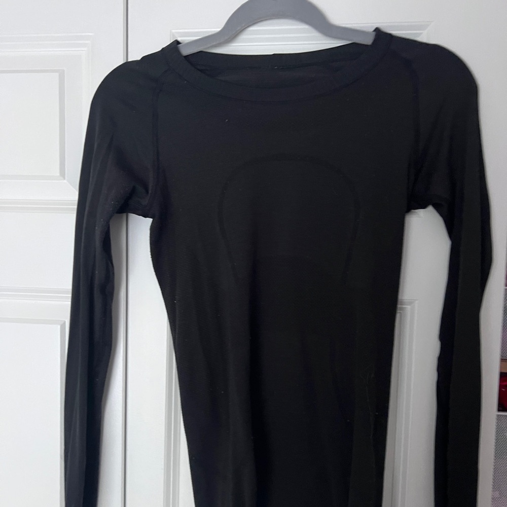 Lululemon Swiftly Tech Long Sleeve